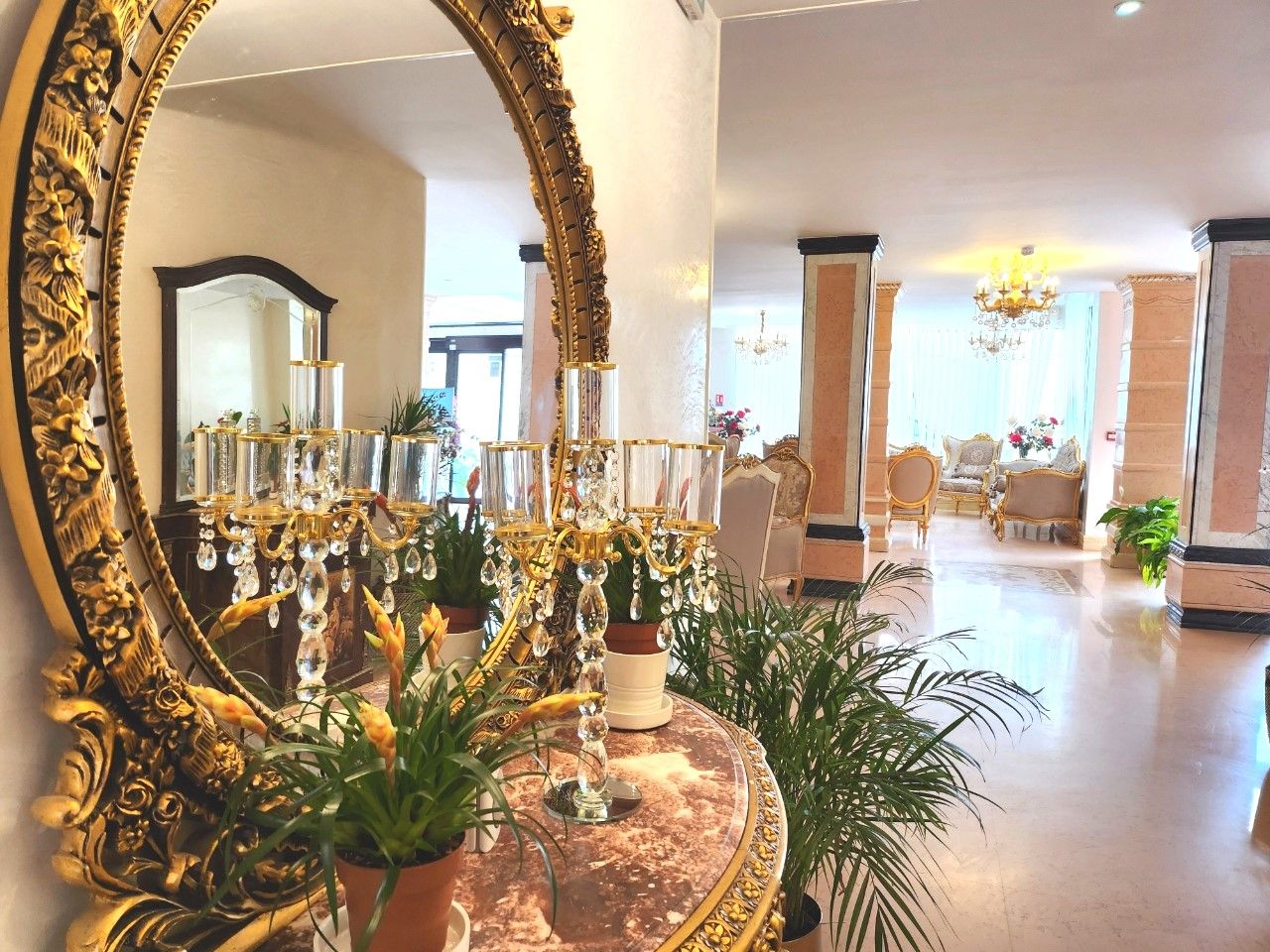 HOTEL ROYAL Paris Ivry 4