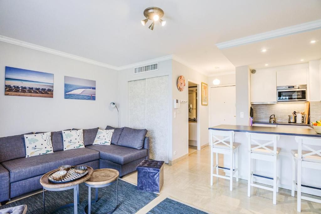 Nemea Appart Hotel Le Lido Cagnes sur Mer - One-Bedroom Apartment (4 Adults) with swimming pool view 3
