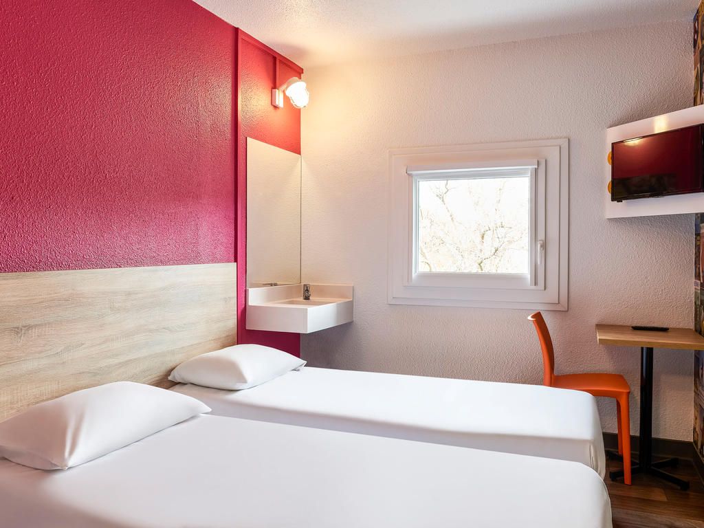 Hôtel F1 2
